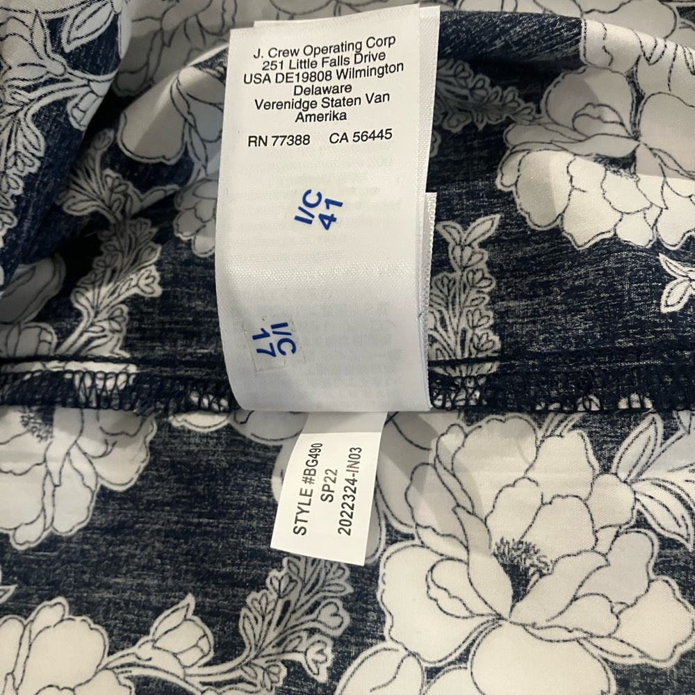 NWT J.Crew cotton sundress
Size medium
Blue and white floral - Picture 7 of 8